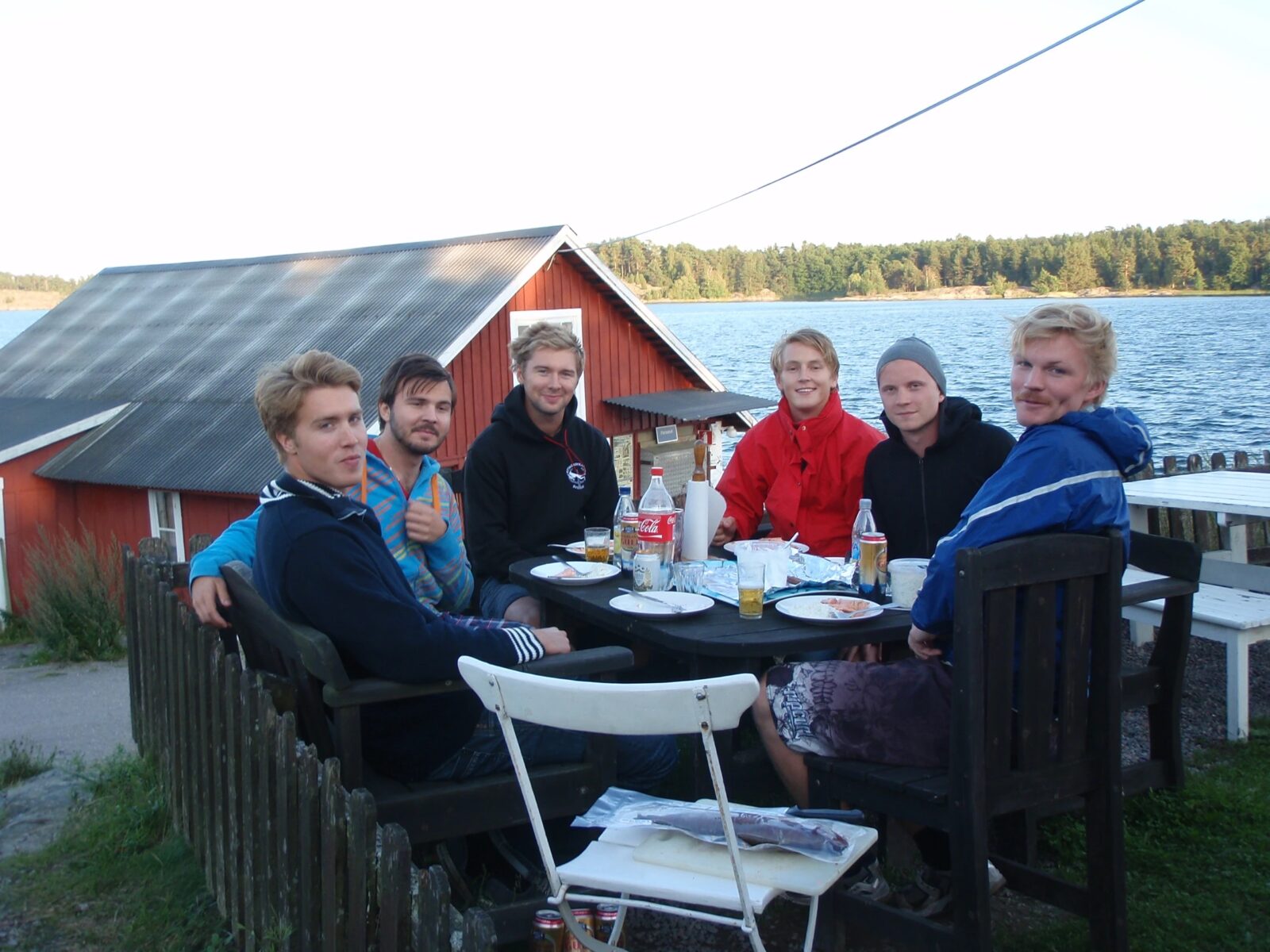 Gäster på serveringen